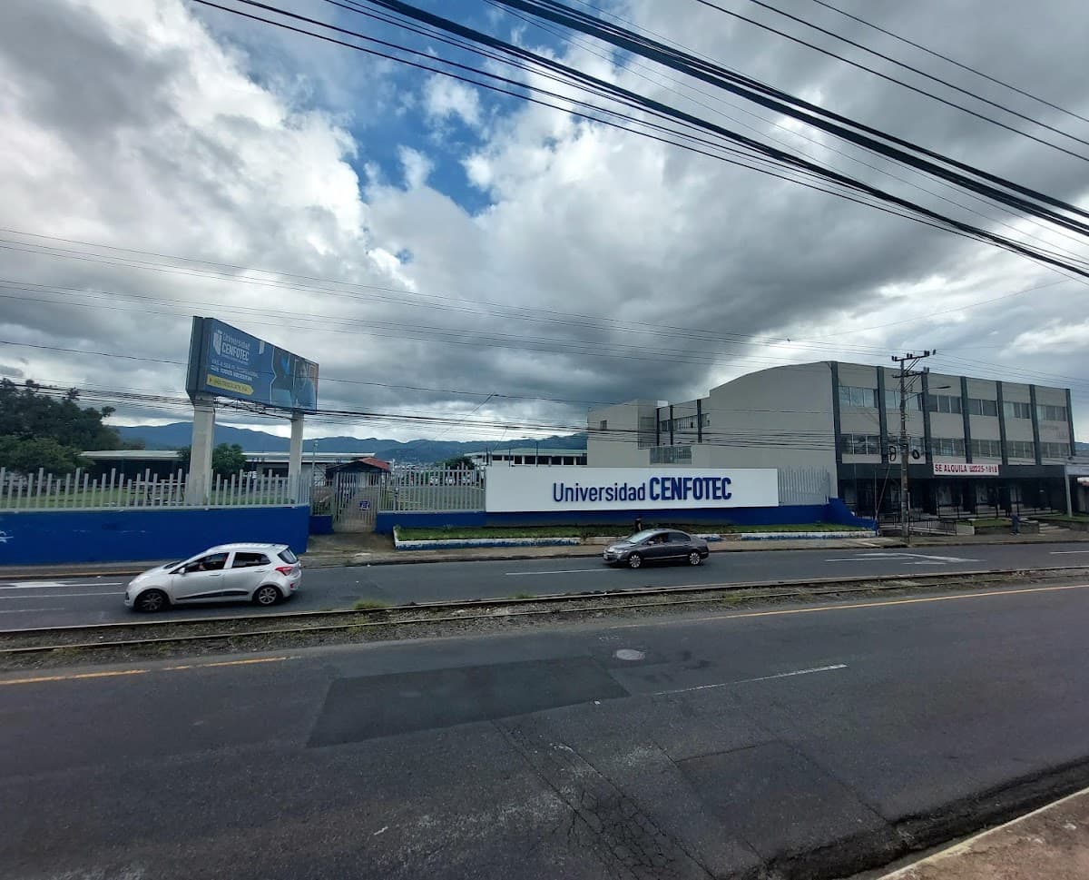 Universidad Cenfotec